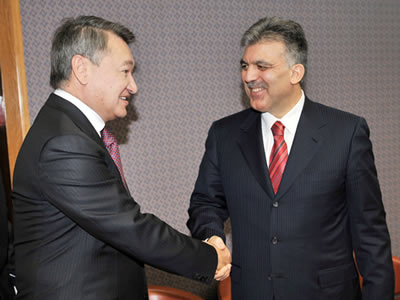 Cumhurbaşkanı Gül Kazakistan Savunma Bakanını Kabul Etti